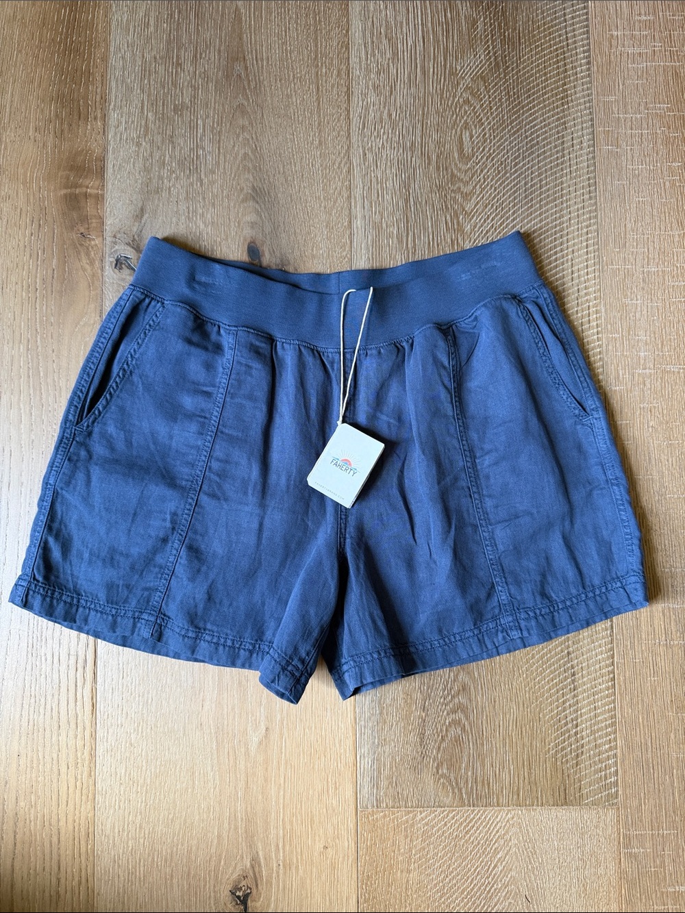 Faherty Women's Navy High-Rise Pull-On Shorts NWT